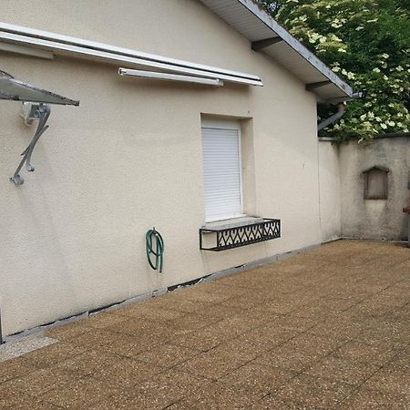 Apartamento Le Repaire Du Deux Roues Saint-Sauveur  Exterior foto